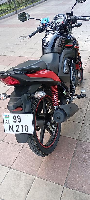 Motosikletlər: . moto cox seliqeli surulub cemi 1800km.yol gedib qaraj seraitinde — 5