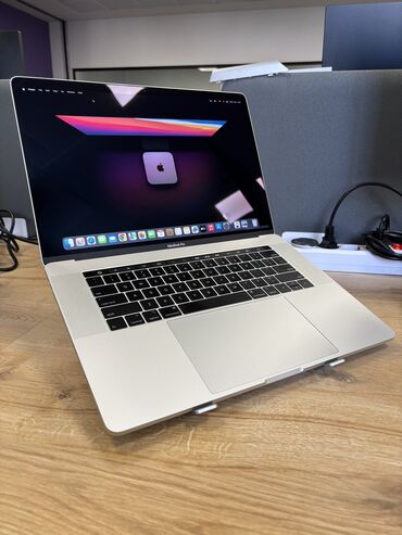 mi pro 2: Apple MacBook, 15.4 ", Intel Core i9, 512 GB