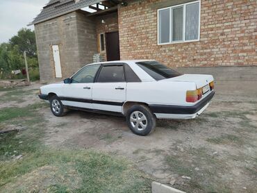 кпп на бус сапог: Audi 100: 1985 г., 1.8 л, Механика, Бензин, Седан