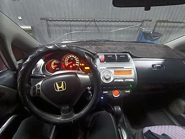 camry 2 2: Honda Jazz: 2008 г., 1.3 л, Вариатор, Газ — 9