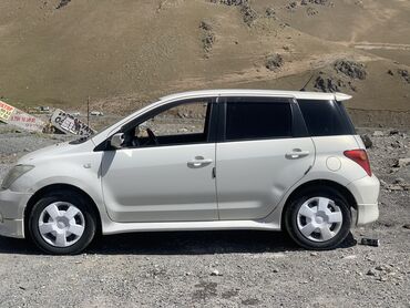 домкрат на тойота: Toyota ist: 2002 г., 1.3 л, Автомат, Бензин