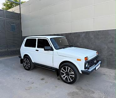 вип номер машина: ВАЗ (ЛАДА) 4x4 Нива: 2024 г., 1.7 л, Механика, Бензин — 1