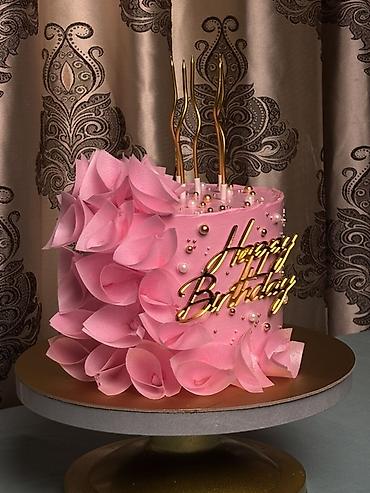 Tortlar: Şəkillərdə gördüyünüz xüsusi dizayn tortlar - Mövzulu dekor: “Happy — 15
