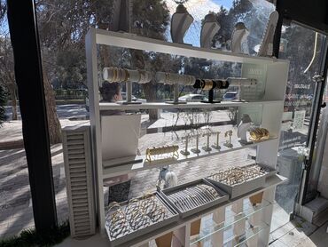 Sifarişlə ətir vitrinləri: Şüşə — 7