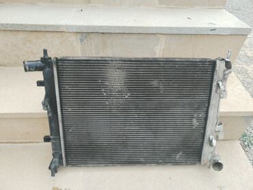 hyundai getz qiymeti: Hundai accent 2011-2015 radiator.bidefe payat olub.hazirda hec bir