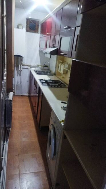 Uzunmüddətli kirayə mənzillər: Kirovda 5 mertebeli binanın 3-cu mərtəbəsində yerləşən ümumi sahəsi — 2