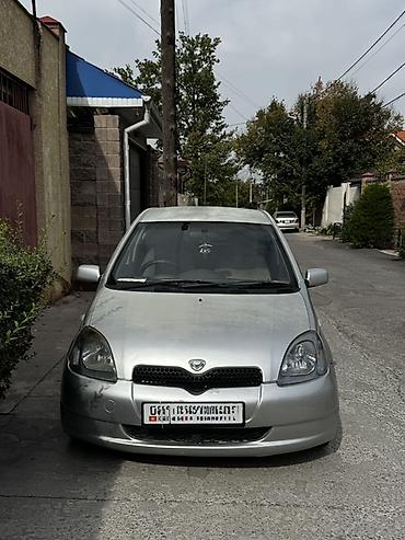 fit shuttle: Toyota Vitz: 2001 г., 1 л, Автомат, Бензин, Хэтчбэк — 2