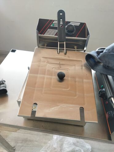 kafe ucun avadanliq: Elektrikli free avadanlığı 150 manat .hecmi 6L, 220W -50 hz. Paslanmaz