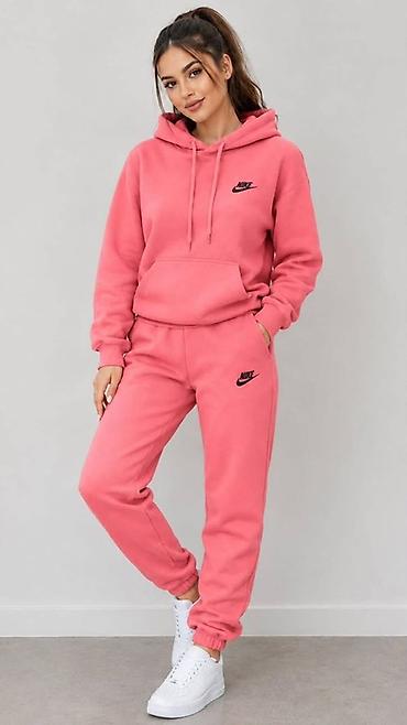 nike windrunner jakna: Ženske trenerke S,M,L,XL veličine za samo 4300 din debele — 3