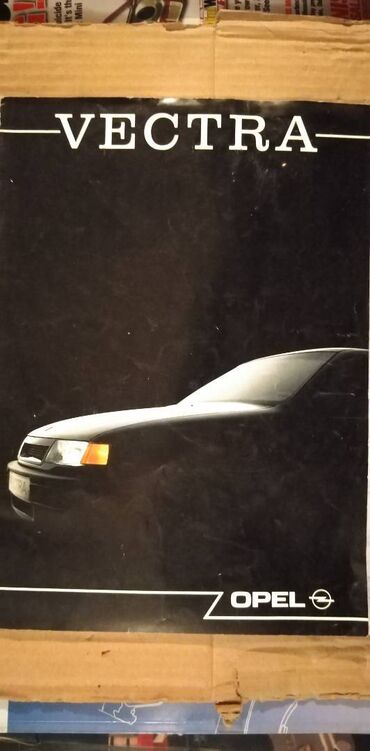 Knjige i stripovi: Prospekti automobila Opel,cena za kom — 13