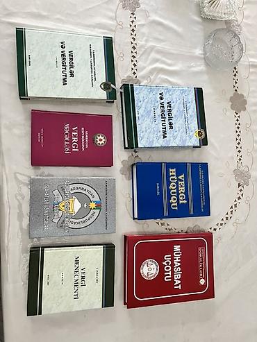 Учебная литература: Hər bir kitab satışdadır her birinin qiymeti 5 manat — 1
