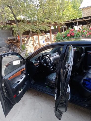 LIFAN: LIFAN Solano: 2013 г., 1.6 л, Механика, Бензин, Седан — 4