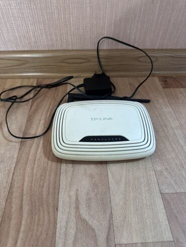 wi fi роутер tp link: Белый Wi-Fi роутер TP-Link с адаптером питания, предназначенный для