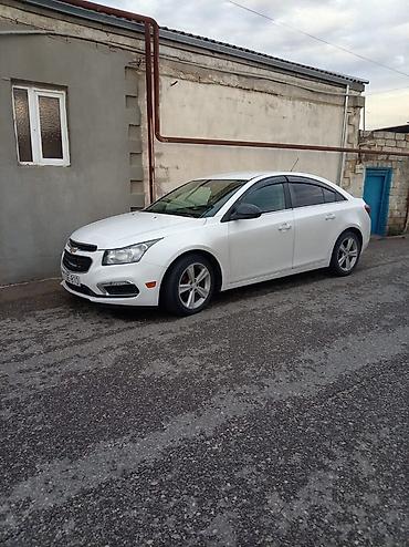 yaxta satisi: Chevrolet Cruze: 1.4 l | 2015 il 270000 km Sedan — 5
