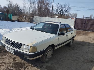 Audi 100: 1986 г., 1.8 л, Механика, Бензин