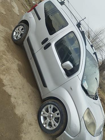 Fiat: Fiat Fiorino: 1.4 l | 2009 il 35800 km Krossover — 10