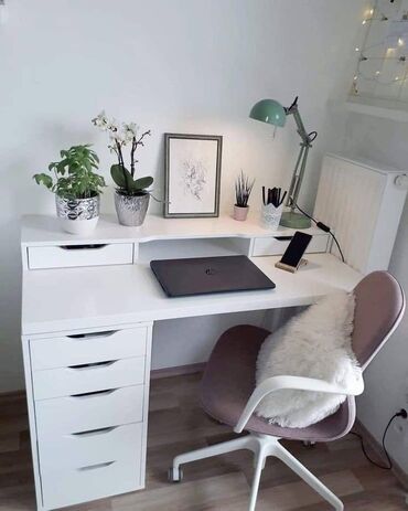 компьютерный столы: Компьютерный Стол, цвет - Белый, Новый