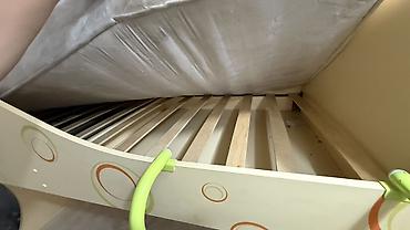 bunk bed: Двухъярусная детская кровать, Б/у, ЛДСП, цвет - Бежевый — 5