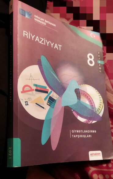 Kitablar, jurnallar, CD, DVD: Ayna Sultanova və Azadlıq metrosuna çatdırılma var