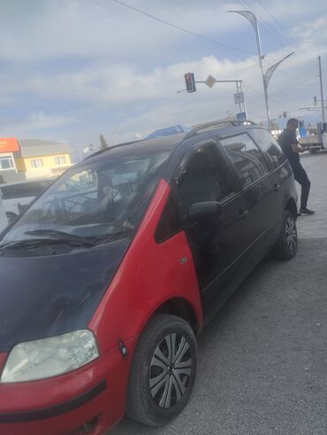 срочная продажа авто по низким ценам: Volkswagen : 2001 г., 2 л, Механика, Бензин, Минивэн