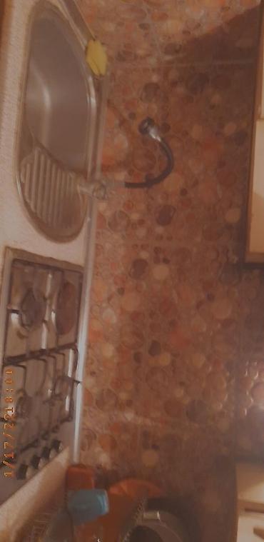 Uzunmüddətli kirayə mənzillər: Ev ki̇rayə veri̇li̇r.!!! -Nizami metrosunun yanında 5 dəqiqəlik — 3