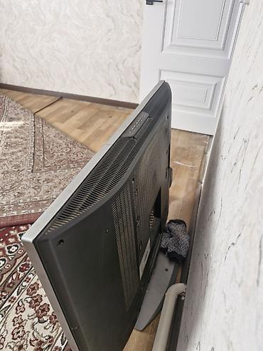 Телевизоры: Телевизор Sony BRAVIA (серия с серебристой рамкой, диагональ около — 2