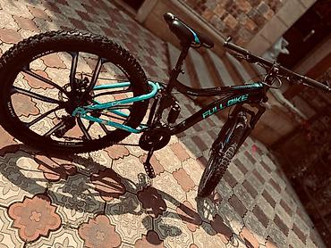 Velosipedlər: Yeni Şəhər velosipedi 26", sürətlərin sayı: 7, Ünvandan götürmə — 3