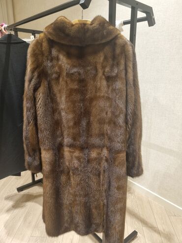 Kürklər: Pocti teze şubadi 2-3 defe geyinilib. Kristina magazasinnan alinib — 3