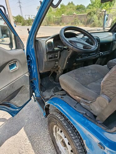 фургоны: Hyundai Porter: 2000 г., 2.5 л, Механика, Дизель, Фургон