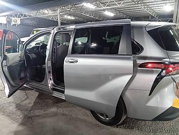 Toyota: Toyota Sienna: 2021 г., 2.5 л, Гибрид, Минивэн — 4