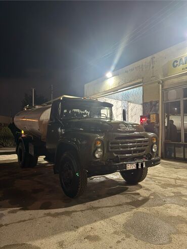 Su maşınları: Bez nömr ZİL su maşını – sisternli yük avtomobili - Marka/model: ZİL — 2
