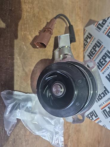 motor: HEPU električna pumpa vode Audi A6 C7 Audi A4 B8 VW Golf 7 VW Passat — 1