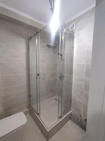 Душевые кабины: Душевая кабина Прямоугольная, Размер: 1 x 1 см, Высота поддона: 18 см,Покрытие: Другое покрытие — 7