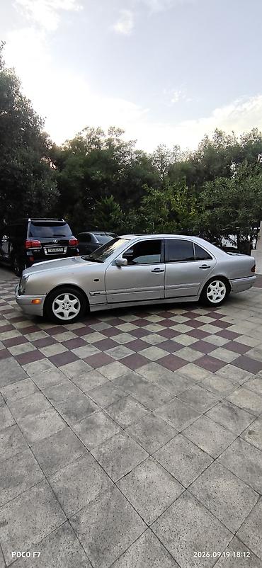 sernisin qazel: Mercedes-Benz E-Class (W210) sedan - Kuzov: 4 qapılı sedan, gümüşü — 4