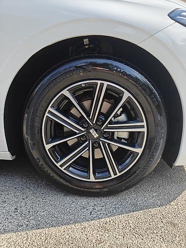Транспорт: 4 ədəd R17 disk və təkər. 215 / 60 R17. Təzə kimidir. Cəmi 2000 km — 2