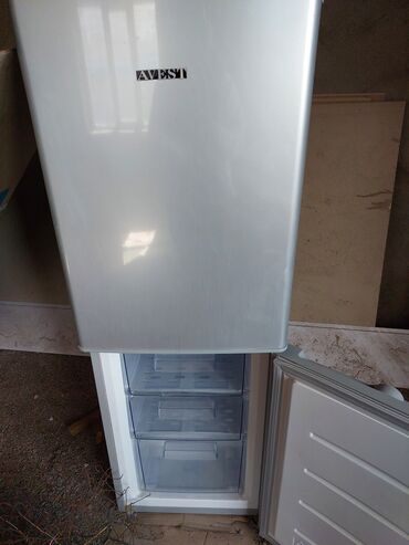 Холодильники: Холодильник Avest, Б/у, Двухкамерный, Less frost, 50 * 150 * 40