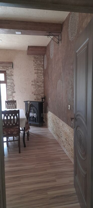 Həyət evləri və villaların satışı: Satış üçün fərdi yaşayış evi satılır.şəxsi tikili .ünvan novxanı — 54