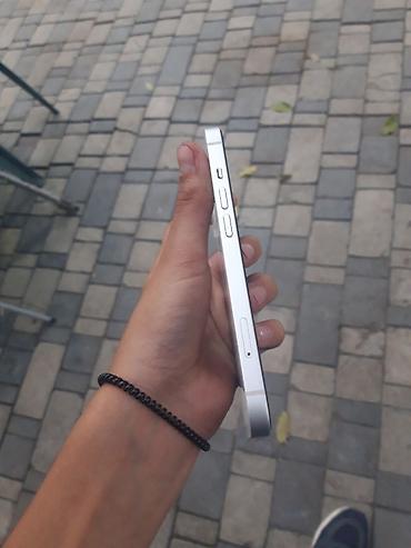 iphone 5 's: IPhone 13, Ağ, Face ID — 3