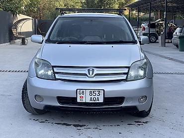 Toyota Ist: 2004 г., 1.3 л, Автомат, Бензин, Хетчбек