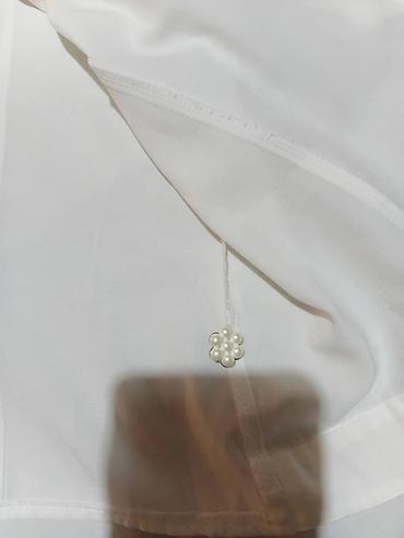 Bluze: Ženska košulja/bluza Dorette – bela - Model: kratki rukavi, rever — 13