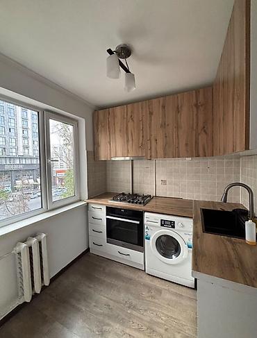900: 3 комнаты, 58 м², 6 мкр 104 серия, 3 этаж, Евроремонт — 4