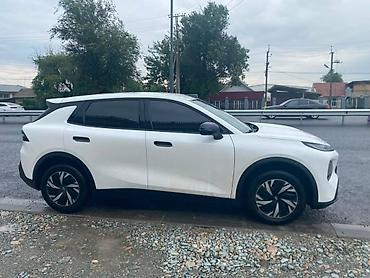 купить китайский гибридный автомобиль: Changan Qiyuan Q05: 2026 г., Автомат, Электромобиль, Кроссовер — 4