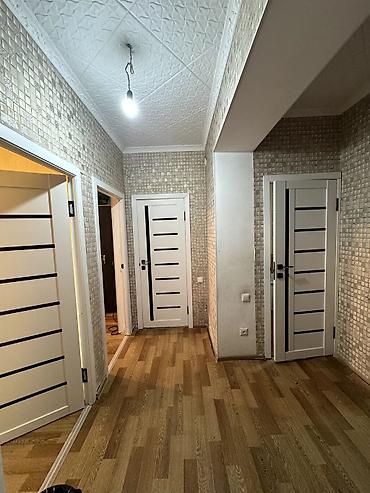 600: В Сокулуке продается 2х-комнатная квартира. 📐55 кв. м 🚽санузел — 2