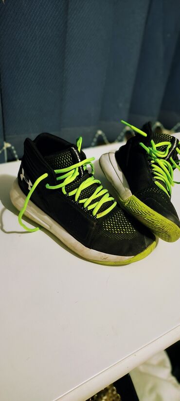 nike star runner 3: Under Armour, 37, color - Black