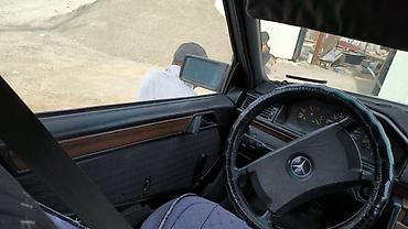 мера 124: Mercedes-Benz W124: 1990 г., 2 л, Механика, Бензин, Седан — 9