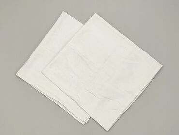 Obrusy: Obrus 78 x 73, kolor - Biały, stan - Dobry
