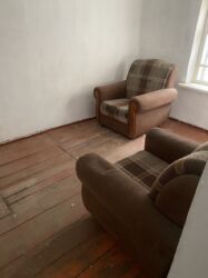 дом новапокровка: Сдается времянка в районе 4 гор больницы 2 комнатный. Для 2 человек