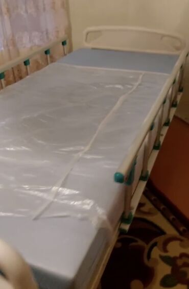 Tibbi çarpayılar: Az işlənmiş xəstə çarpayısı. Matrası var. Yaxşı vəziyyətdədir — 7