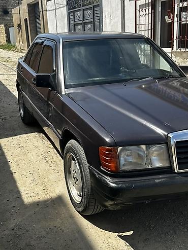 prius teker: Mercedes-Benz 190: 2 l | 1992 il Sedan — 4