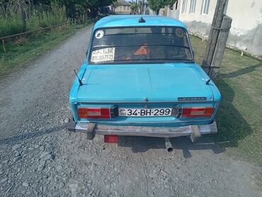 turbo az niva 2021: Mavi rəngli Lada sedan avtomobili. Dördqapılı kuzaya malikdir